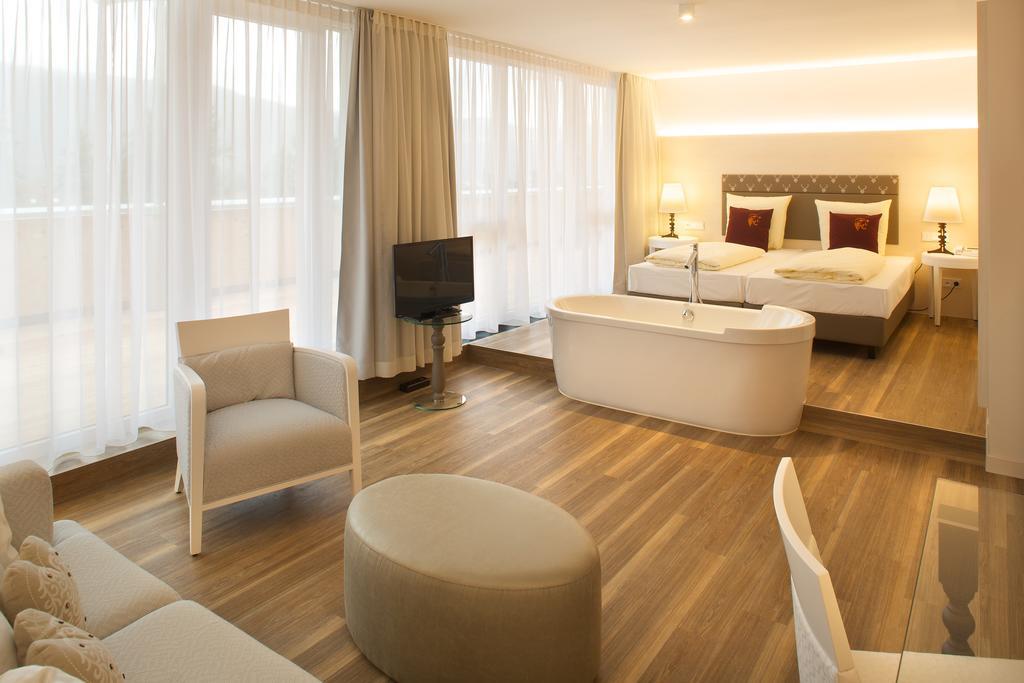 Hotel Baeren Titisee 외부 사진